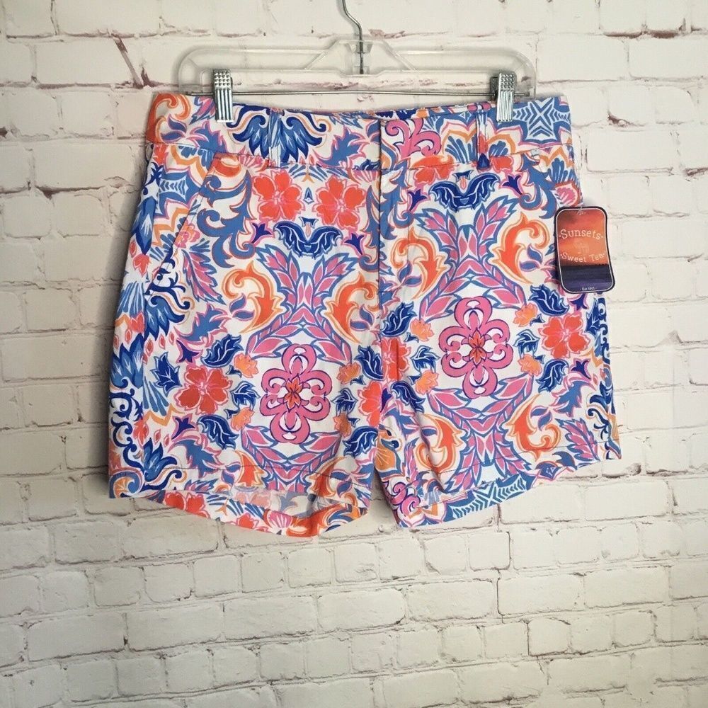 NWT Sunsets &‎ Sweet Tea Women’s Pink/Blue Paisleys Mini Shorts Size 12